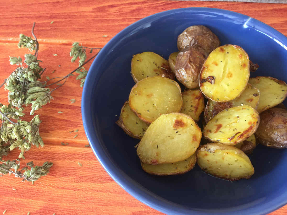 Receita de batatas no forno com orégãos e tomilho - receitas da catarina