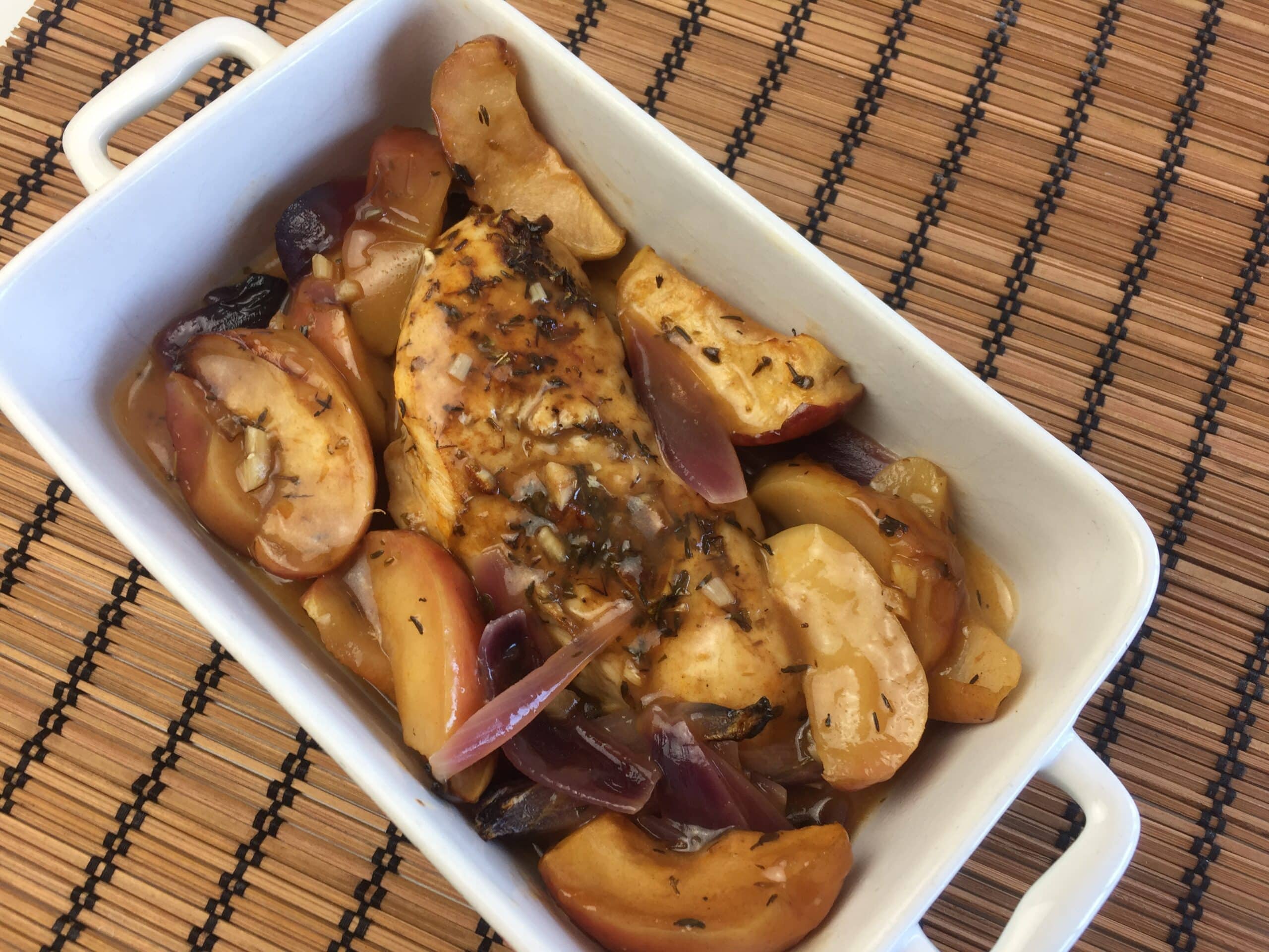 Frango no forno com maçã - receitas da catarina